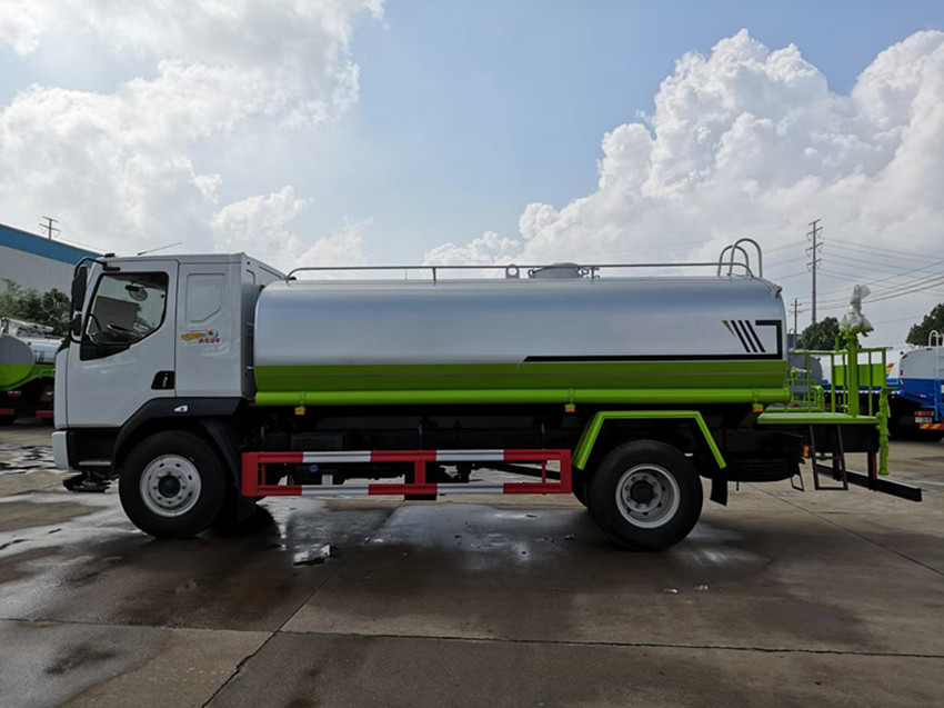 �|�L(f��ng)������(gu��)��12����ˮ܇