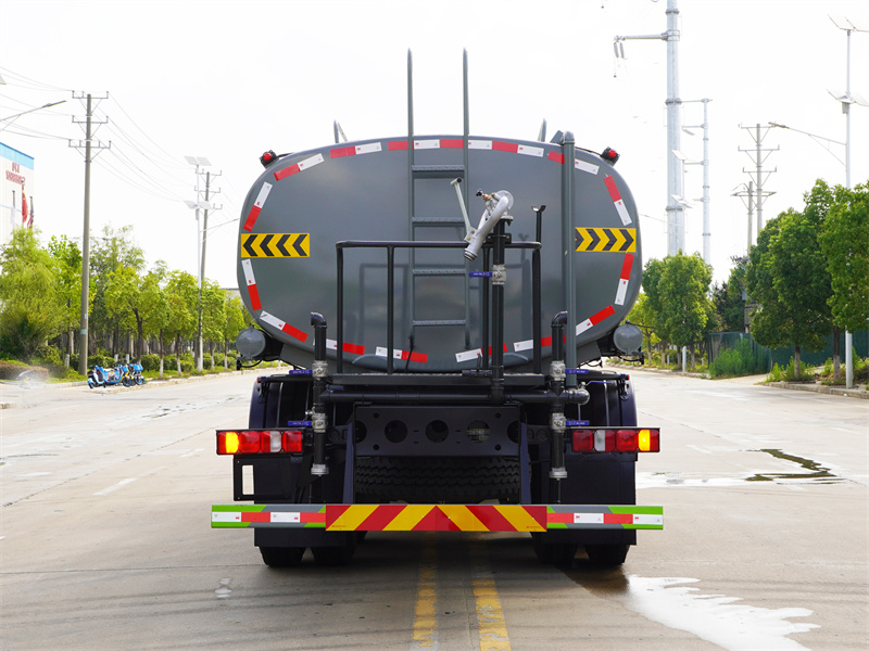 �����ǵ¿�18����ˮ܇(ch��)-�����߶˴��͞�ˮ܇(ch��)